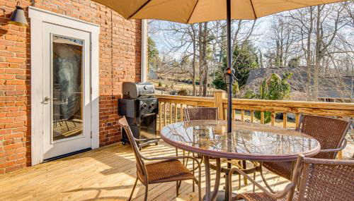 Private Hot Tub, Steps to Main St Saluda Retreat - Foto 4