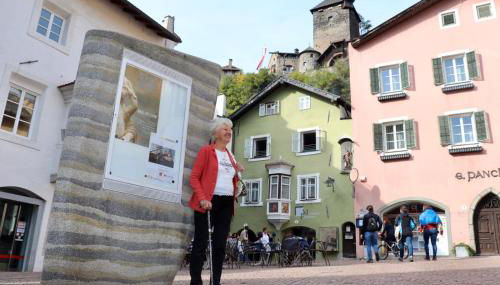 Zweizimmer-Wohnung mit Schlossblick - Foto 2