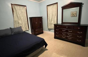 Holyoke House Oasis - Fast Wifi, Spacious, Quiet Neighborhood - Foto 10