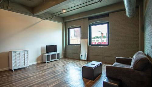 Motor Row Loft in the Heart of Downtown 1bd and 1 bth - Foto 3