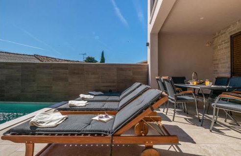 2 Bedroom Nice Home In Barban - Foto 11