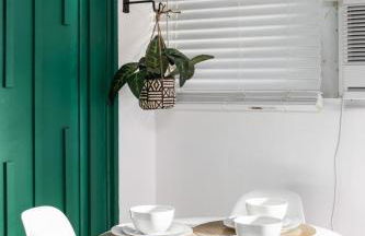 Waikiki Escape King Bed Pool Walk to Beach - Foto 9