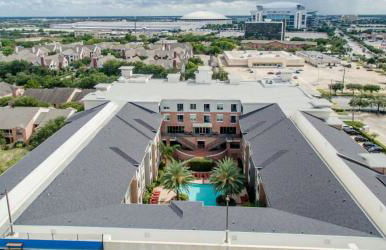 Gorgeous Furnished Apartments near Texas Medical Center & NRG Stadium - Photo 4
