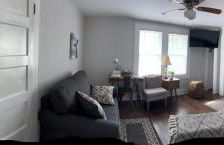 Getaway Country Cottage -Entire House w/ Fireplace - Foto 1