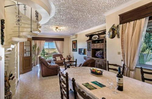 VILLA SALGADOS, near ALBUFEIRA, with Private Pool, 5 minutes from Gale Beach - Foto 4