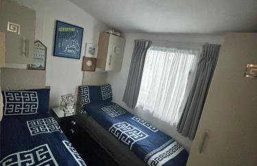 Caravan Beach Park - Sleeps 8 Parking & Pool - Foto 6