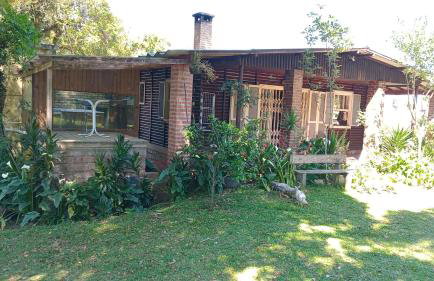 Chalé alpino em canela rs todo mobiliado com cozinha lareira split Wi-Fi 2 quartos perto do centro - Foto 47