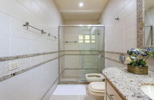 Casa na Granja Comary com piscina, churrasqueira e jacuzzi privativa - Foto 30