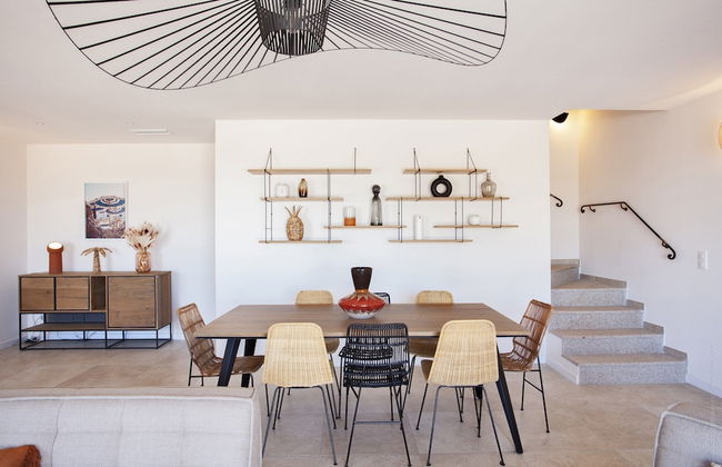 Superb Villa With Pool and sea View - Photo 33