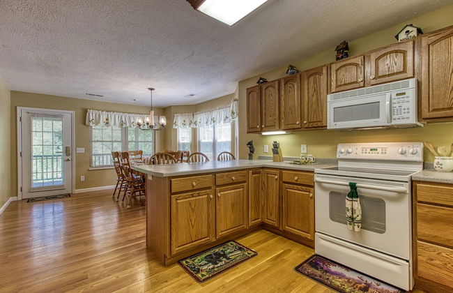 Bluebird's Song by HoneyBearCabins - Foto 13