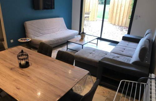 Chalet authentique à Clermont-Créans avec piscine partagée - Photo 21