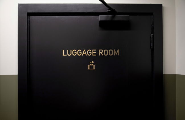 Bob W Tower Hill Studios - Photo 32