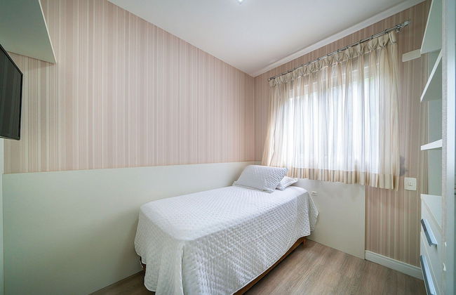 Apto vista mar 4 dormitórios e piscina - Foto 2