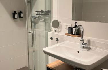 Modernes Apartment mit Balkon und Parkplatz Zentrum - Foto 21