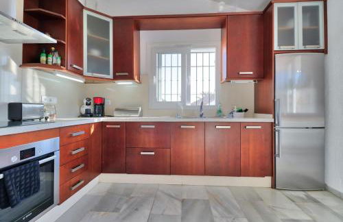 Nice and spacius villa near Fuengi - Photo 4