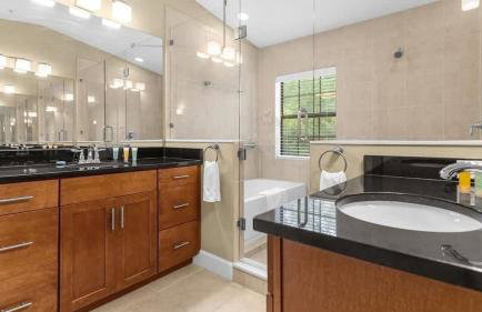 Sunny Summer Magic - Stay in TownHome by Disney - Foto 25
