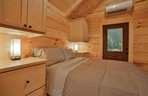 Stefan Cabin Nature-nested Tiny Home Hot Tub - Foto 4