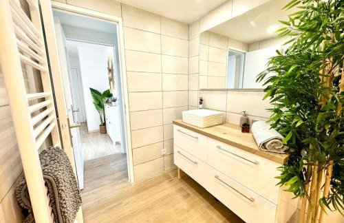 Beau 65 M2 en Front de Mer à St Raphaël - Piscine - Foto 24