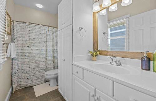 Blue Moon - LUX Oceanfront Pool Hot Tub Theater - Photo 53