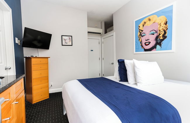 Maverick Suites at 400 Columbus Ave - Foto 23