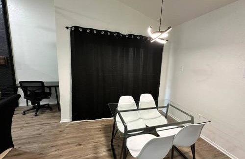 Newly Updated Cozy Home - Foto 6