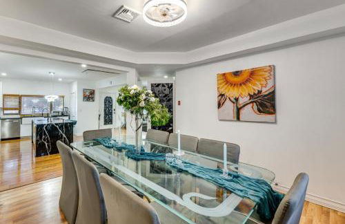 8 Mi to Jones Beach State Park! Cozy Home with Porch - Foto 9