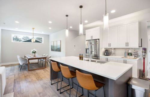 Modern 4BR Family Oasis - Treehouse Bunk &Game Room - Foto 18