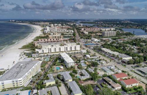 Beach Club at Siesta Key Poolside D - Foto 32