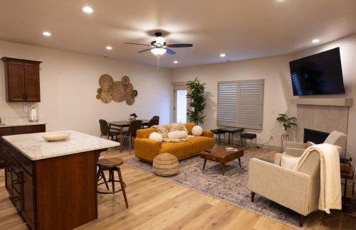 Two Pines Retreat - Brand New! - Foto 1