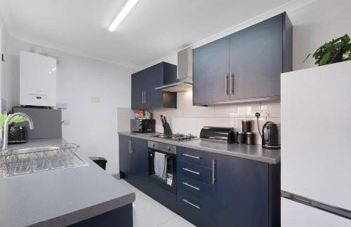 Family-Friendly 2BR Close to Durham City - Foto 7