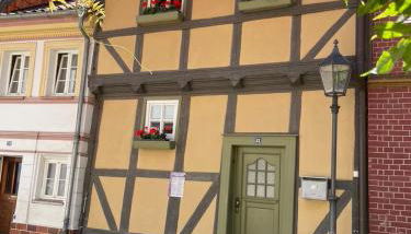 Mittelalterdomizil mit Balkon und Parkplätzen - Foto 2