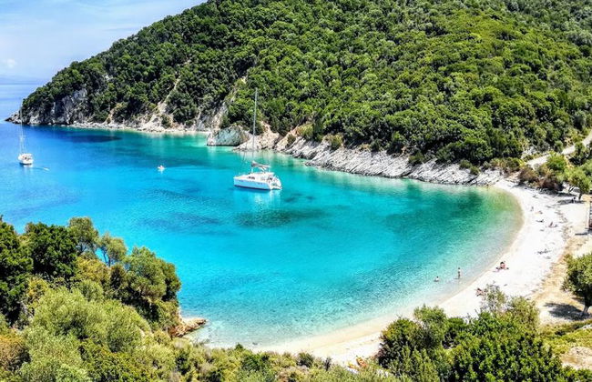 Descubra a Ilha de Ítaca e Lazareto - Cruzeiro de Dia Inteiro - Foto 1