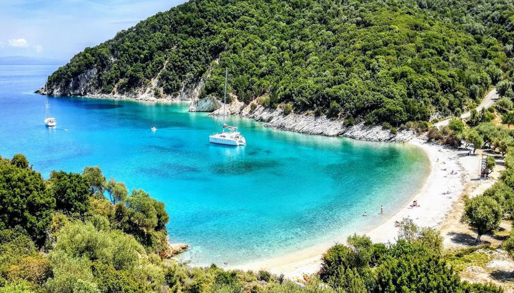 Descubra a Ilha de Ítaca e Lazareto - Cruzeiro de Dia Inteiro - Foto 1