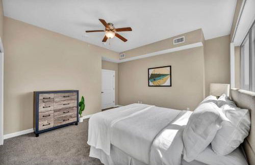 21st Floor Penthouse | Amazing Views of Downtown! - Photo 26