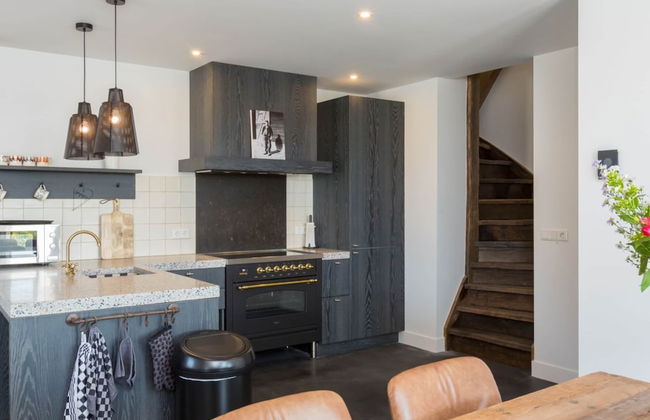 Family House With an Ideal Location, Private Terrace, Garden and Sauna - Foto 27