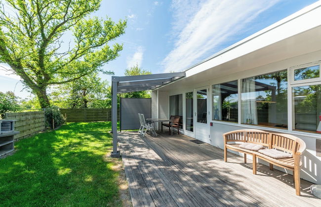 Cozy Holiday Home With Garden - Photo 9