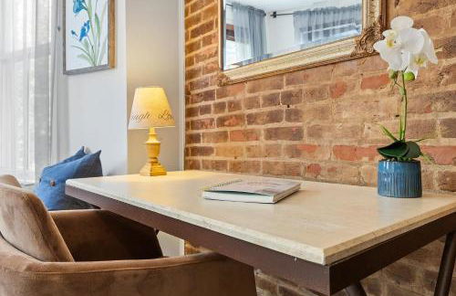 Beautiful 1-BR Flat Nestled Between Dupont & Logan - Foto 9