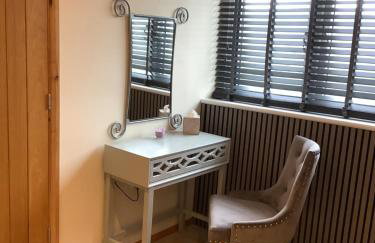 Cambria, a modern 3 bedroom house - Photo 6