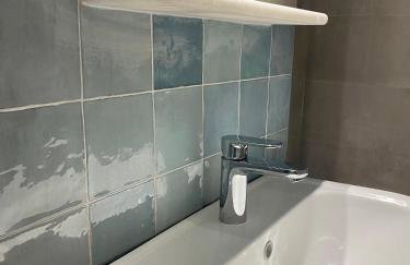 Nissiotiko Hotel - Photo 9