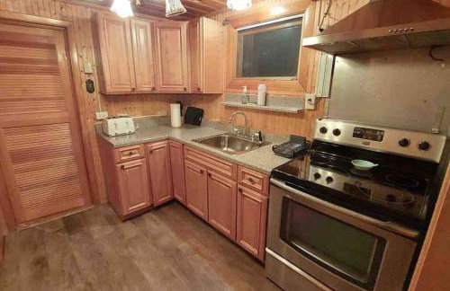 Riverside Cabin with Private Fishing Access! - Foto 14