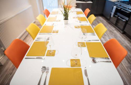 8 Bed, comfortably sleeps 10, 3 Bath house, 5 Mins Manchester Centre - Foto 20