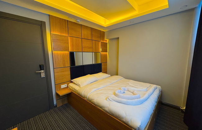 Premium Palace - Photo 1