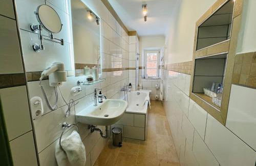 KURFÜRSTLICHES JÄGERHAUS - by "Schloss Gessenberg" - luxurious vacation home with mountain views, suitable for families and friends - Foto 31