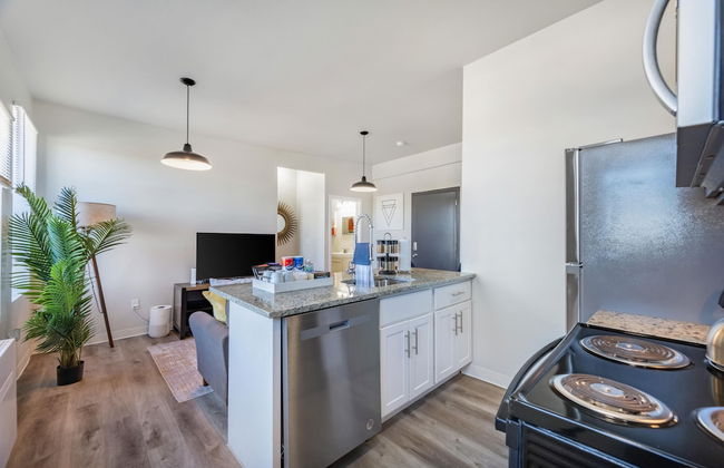 Modern Retreat Near Henry Ford - Foto 38