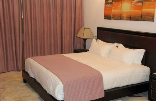 The Penthouse Suites Hotel - Photo 5