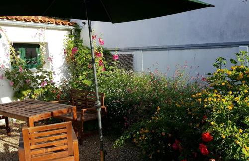 Maison 4 pièces avec WiFi à 800m des plages à Saint-Georges-d'Oléron - FR-1-246A-75 - Foto 1