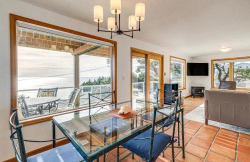 Oceanside Escape with Stunning Views Walk to Beach! - Foto 22