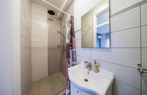 Flexible SelfCheckIns 203 - Zagreb - 2 Bedrooms - Loggia - Foto 13