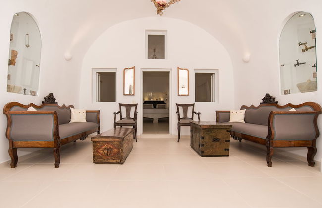 Karpimo Horizon - Caldera View with private hot tub - Photo 32