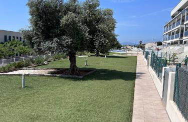 Apartamento con 2 habitaciones y garaje - Photo 2